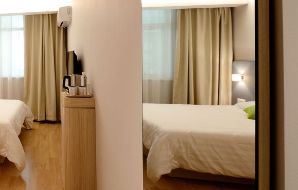 Premium Room (Demo)